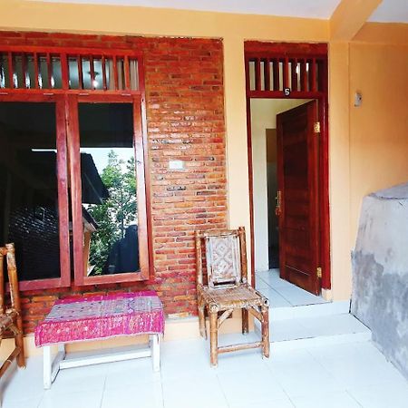 Aman'S Guesthouse Tuktuk Siadong Exterior foto
