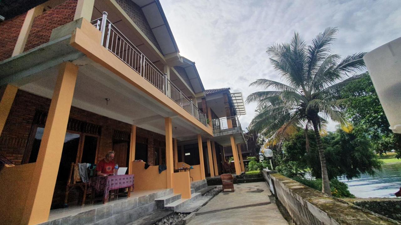 Aman'S Guesthouse Tuktuk Siadong Exterior foto