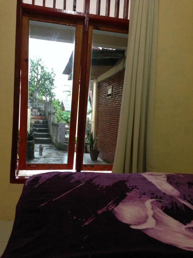 Aman'S Guesthouse Tuktuk Siadong Exterior foto